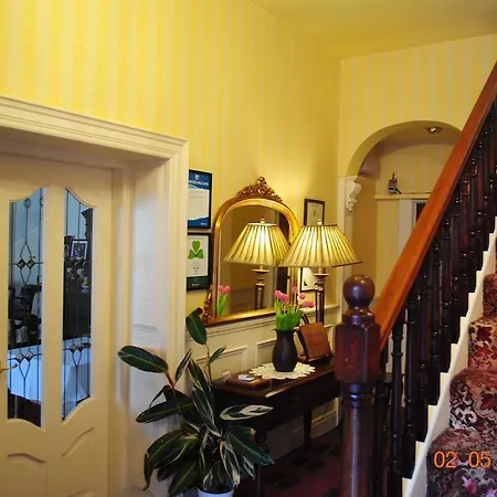 Tinsley House Accommodation 3*